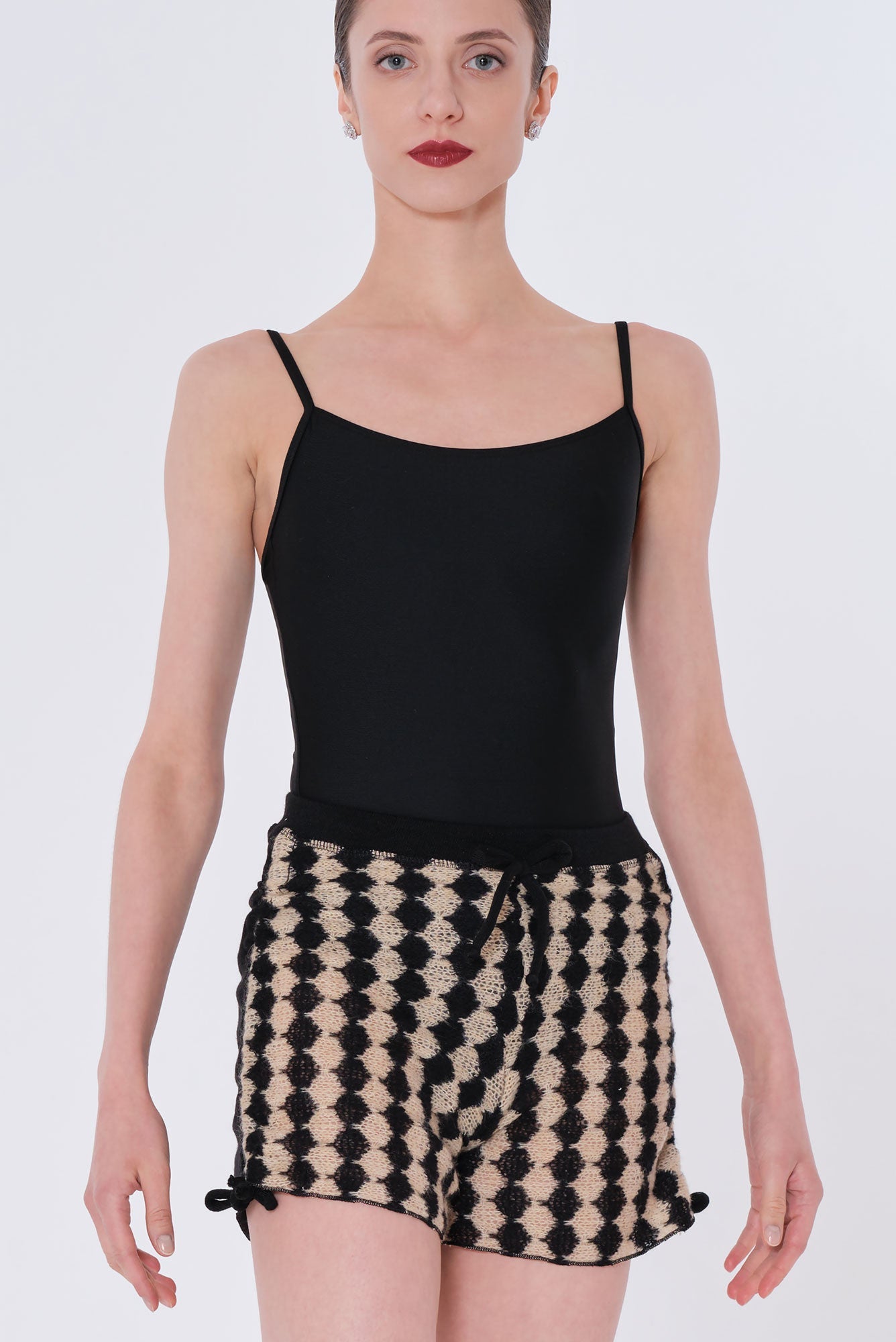 #couleur_black / beige