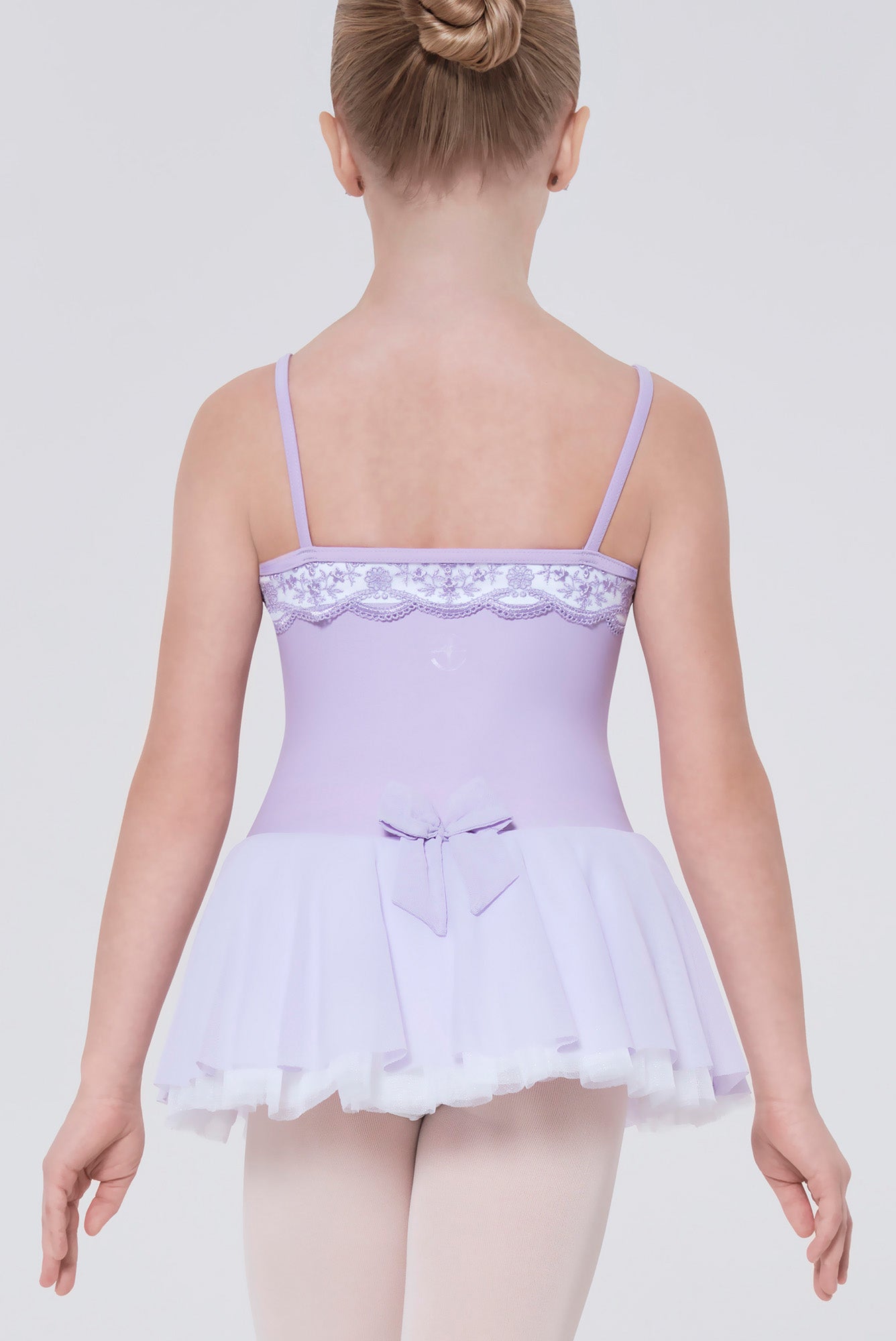 #couleur_lilac / white